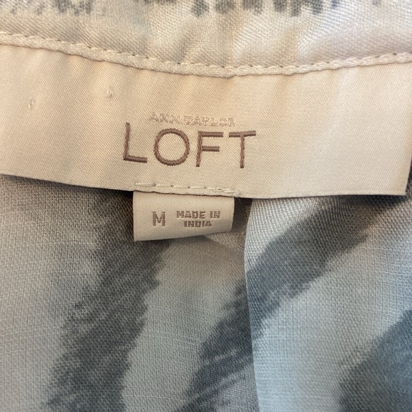 Ann Taylor Loft Animal Print Blouse Gray White Size Medium - Picture 6 of 7